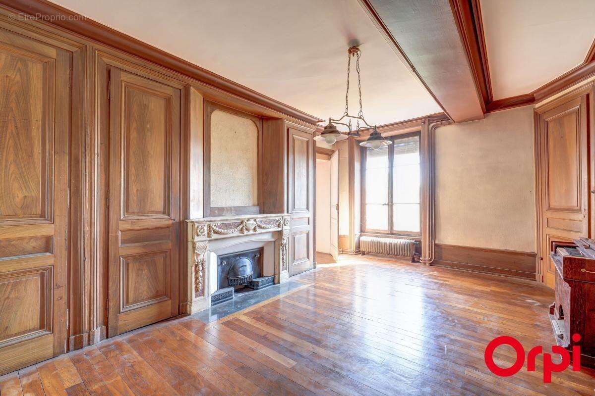 Appartement à CALUIRE-ET-CUIRE