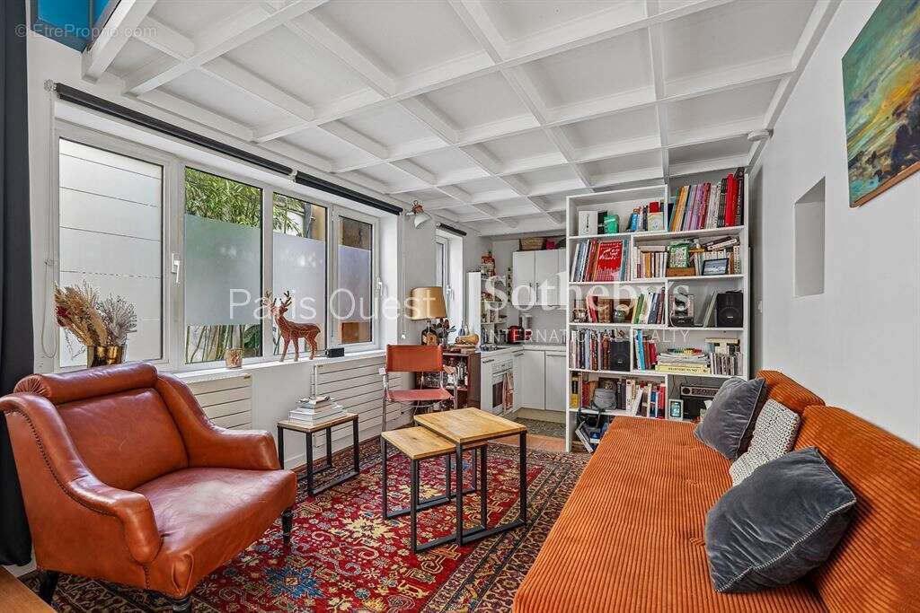 Appartement à NEUILLY-SUR-SEINE