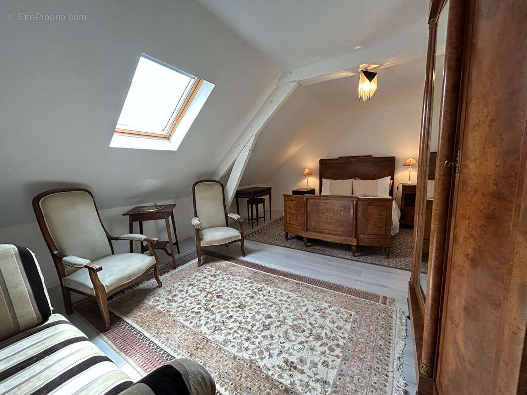 Maison rénovée + longère à rénover - Leuhan- 2500 m² de terrain - photo 9