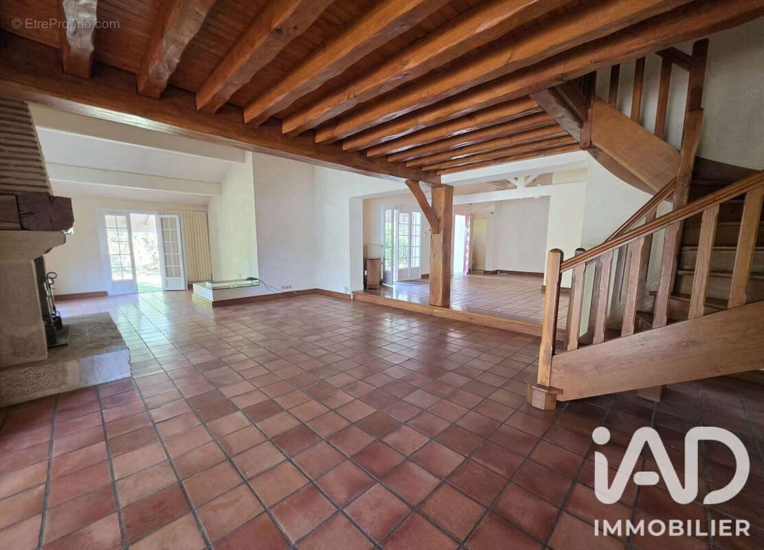 Maison 175 m² à Cerons  - photo 2