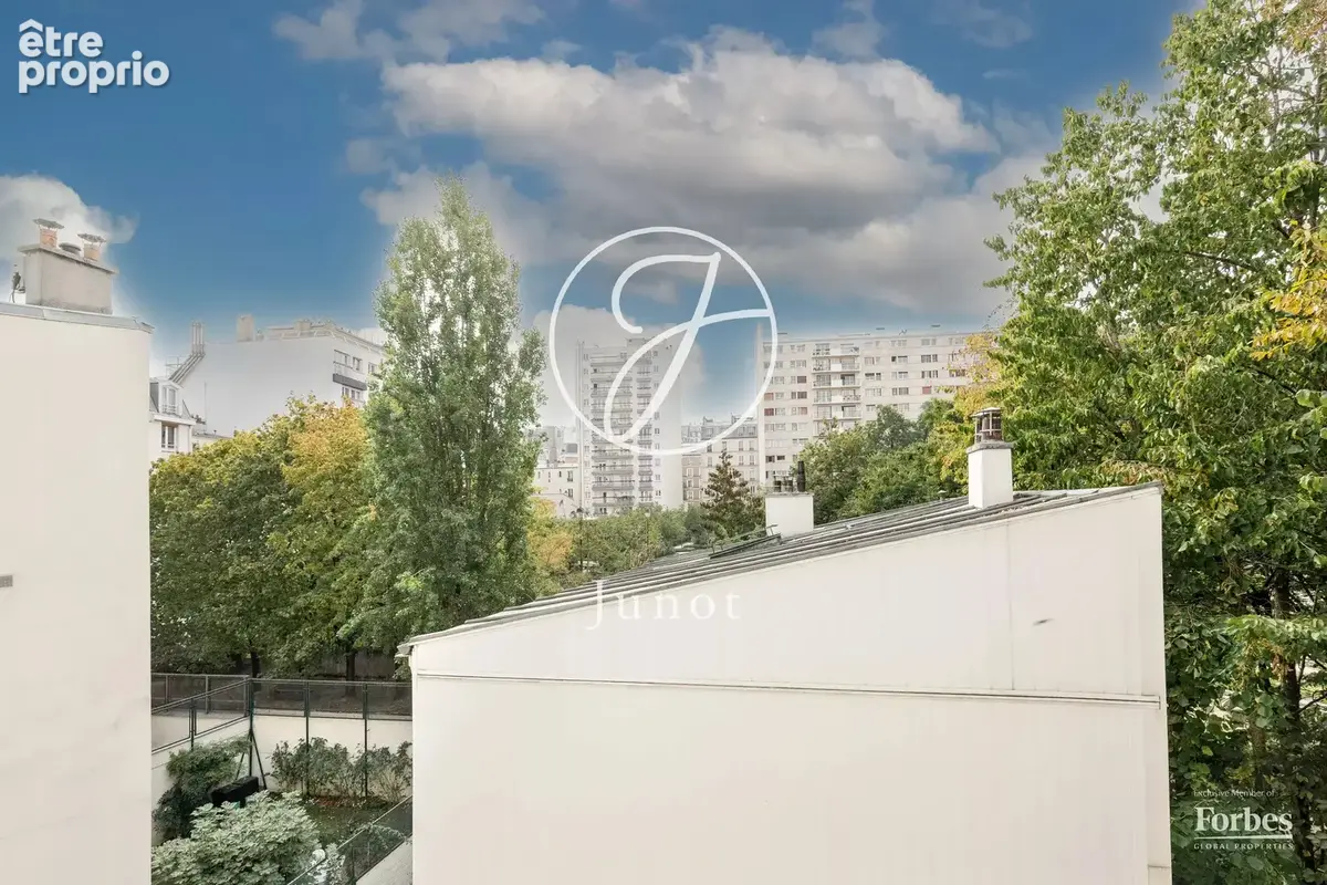 Paris 18e - JULES JOFFRIN / RUE DES CLOYS - Appartement  - 27,85m² Carrez - 2 pièces - Dernier étage - photo 4