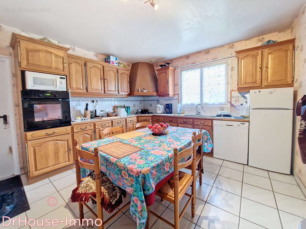 Maison à CREVECOEUR-EN-AUGE