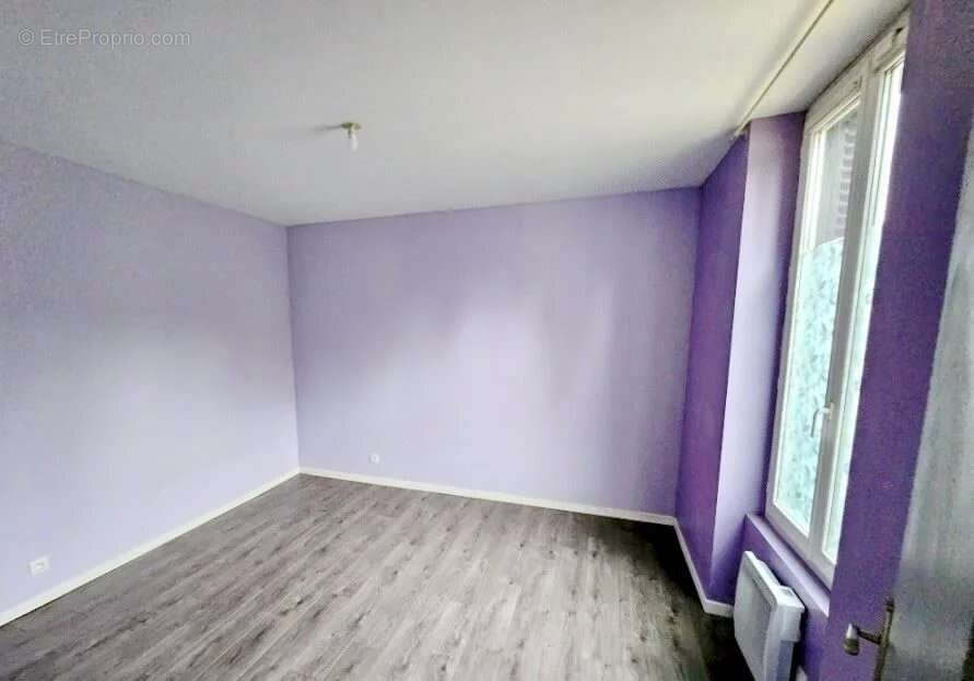 Maison à CLAIREFONTAINE-EN-YVELINES