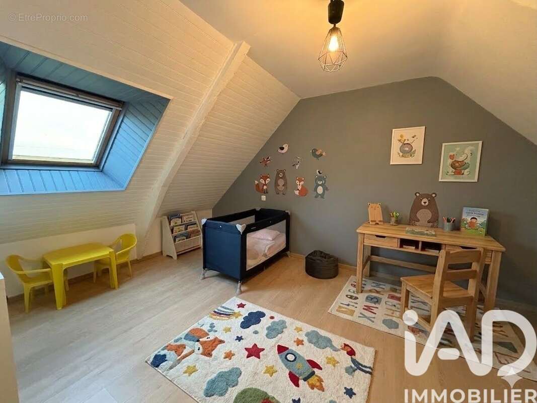 Maison 212 m² à Moreac  - photo 9