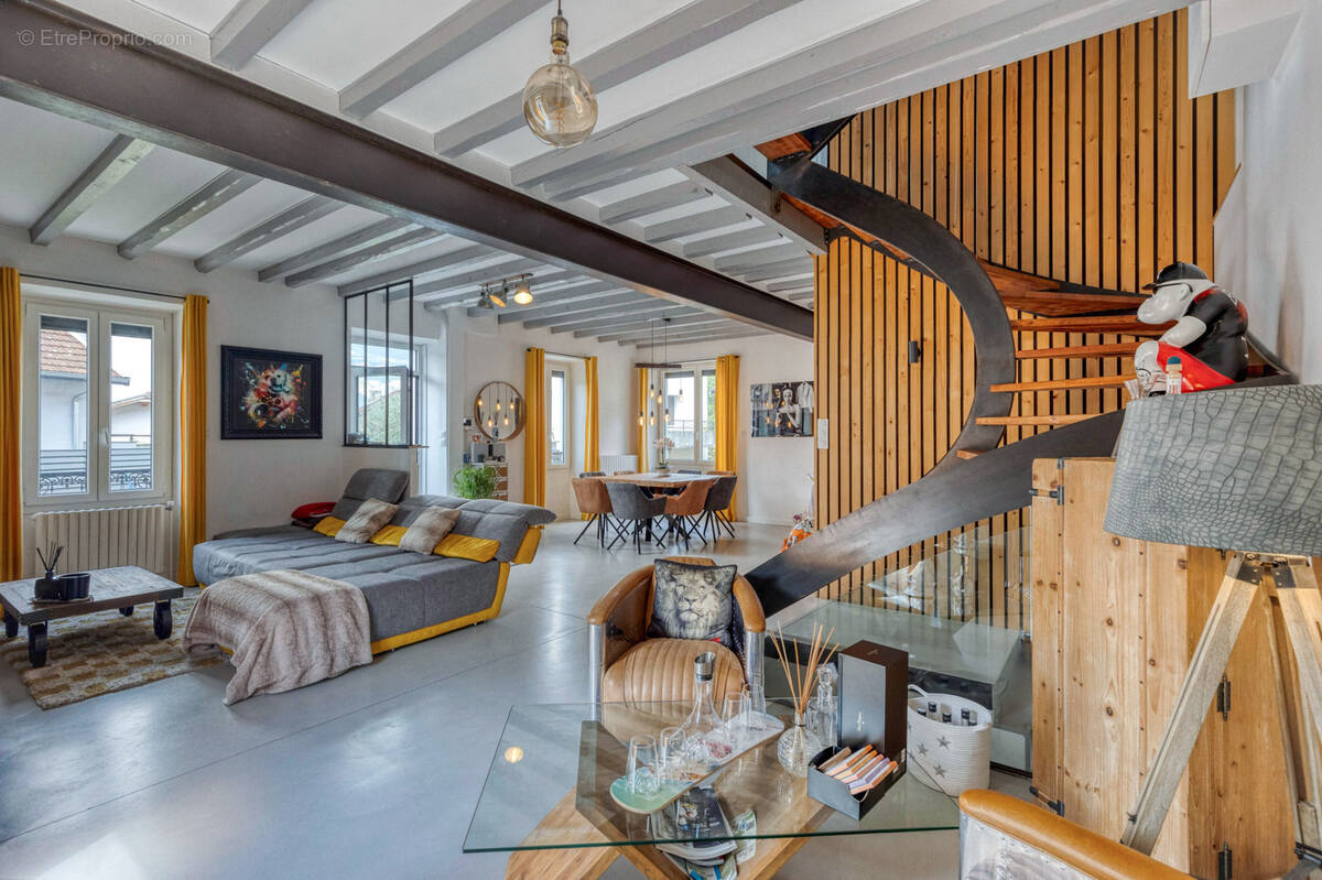 Maison à VILLARD-BONNOT