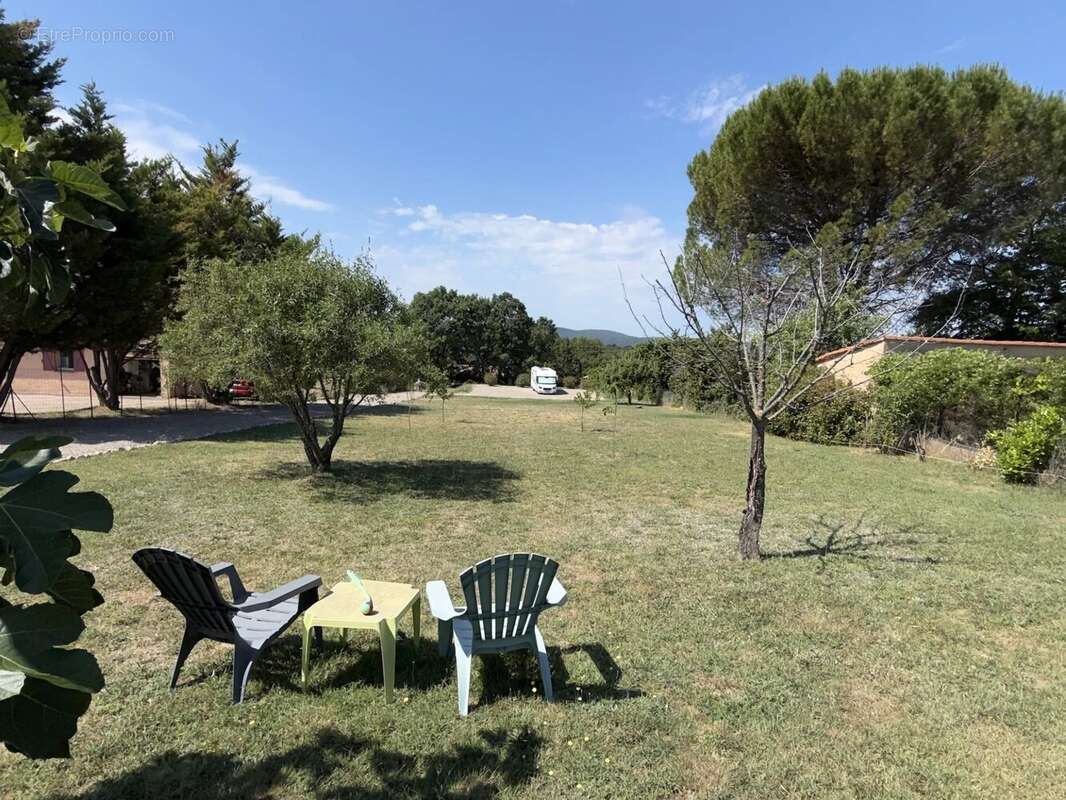 Maison à REGUSSE