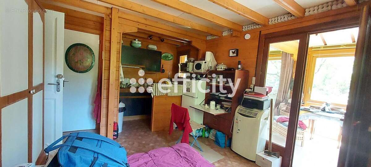 Maison 37 m² à Saint-Priest-Taurion  - photo 17