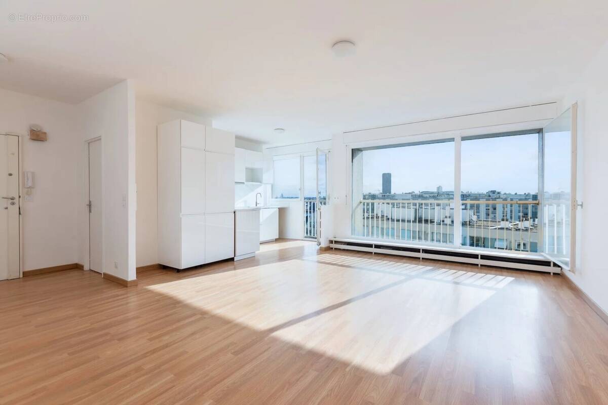 Appartement à PARIS-15E