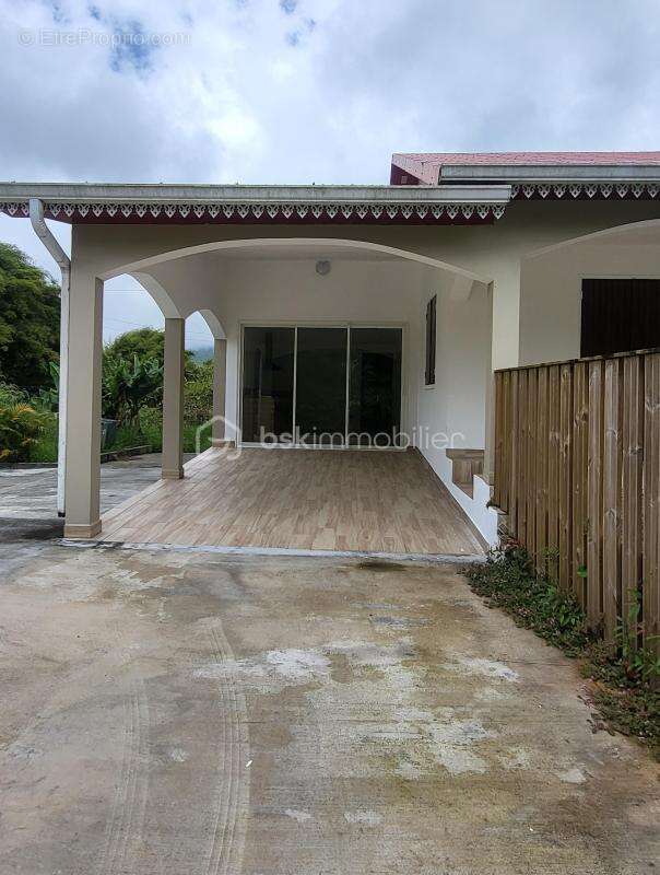 Maison à LA PLAINE-DES-PALMISTES