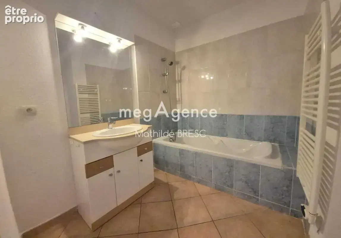 Maison 90m2, plain-pied, récente, terrain plat et arboré - photo 8