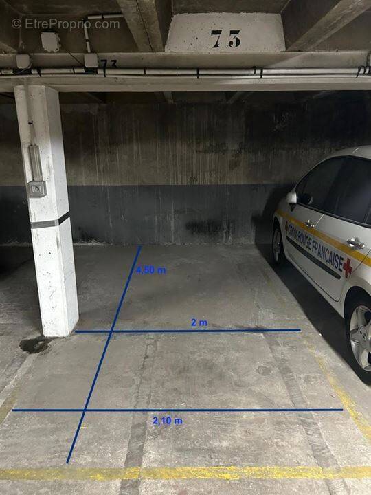 Parking à PARIS-13E