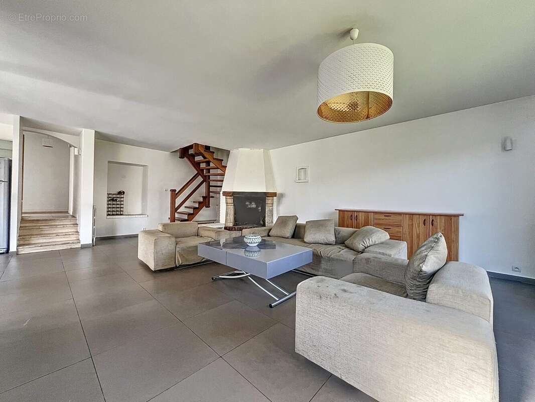 Maison à LE PLESSIS-TREVISE