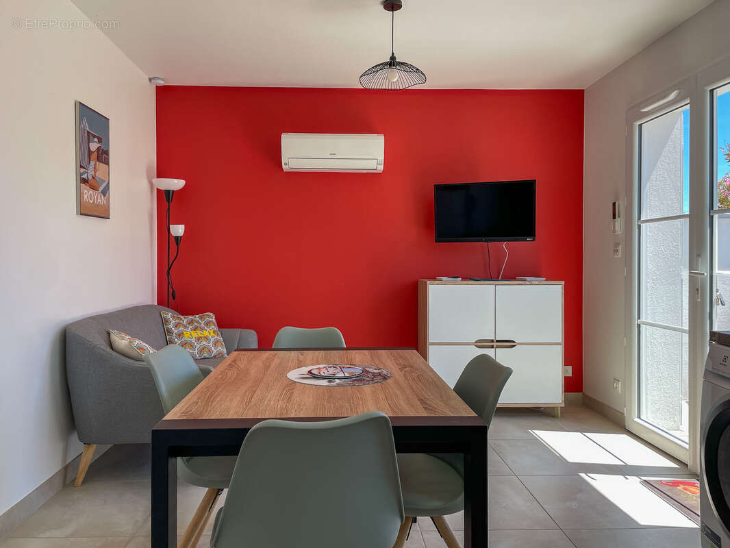 Maison à LES MATHES