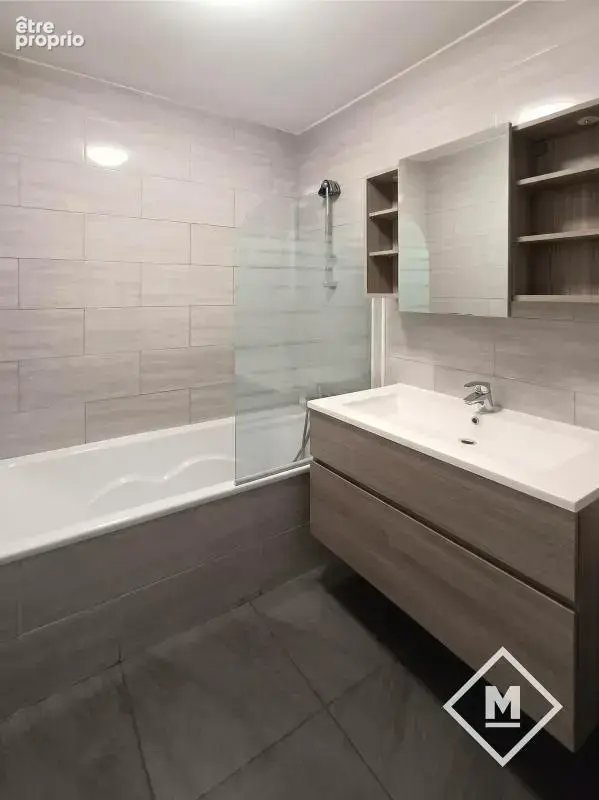 Lumineux appartement T4 avec balcon à Marseille 10ème, idéalement situé - photo 13