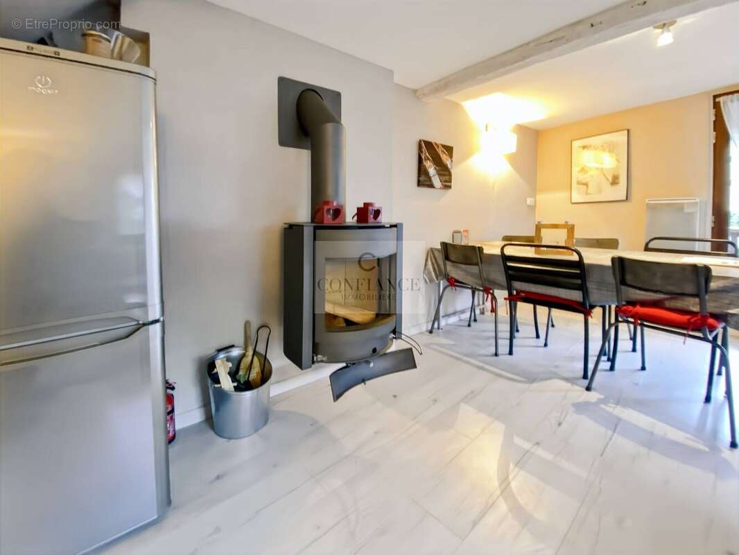 Appartement à SAINT-ETIENNE-DE-TINEE