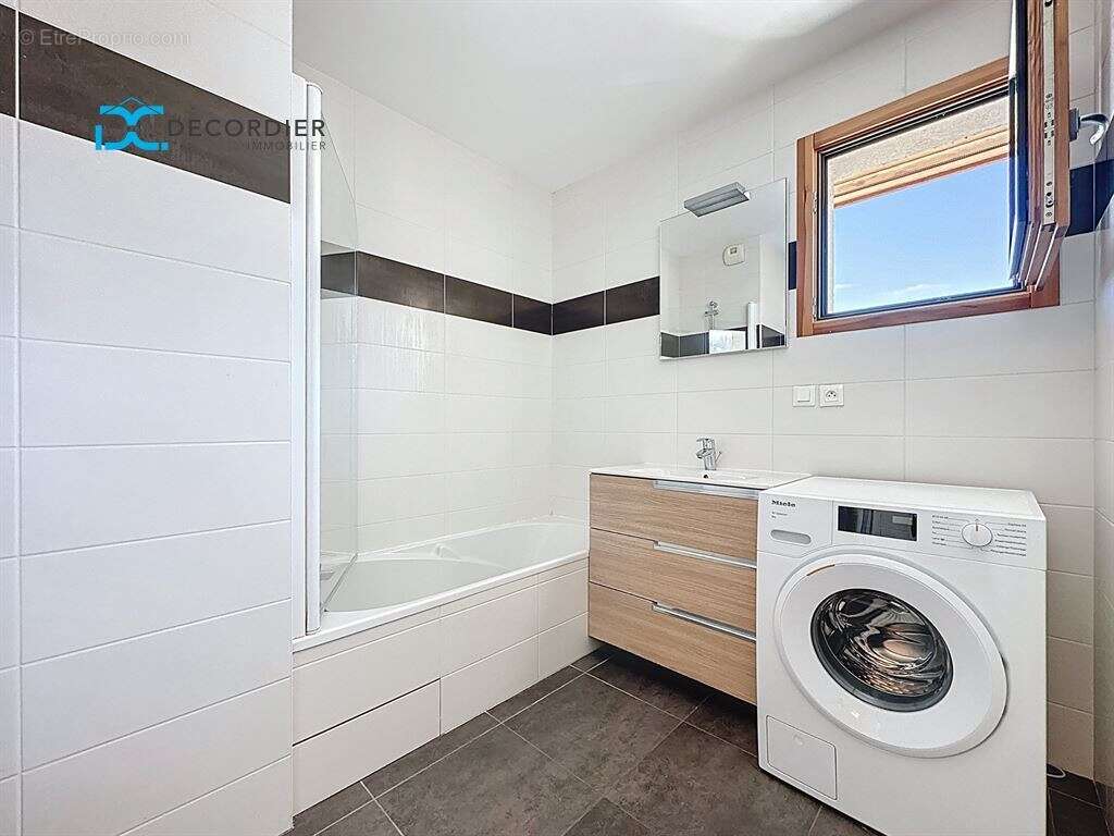 Appartement à EVIAN-LES-BAINS