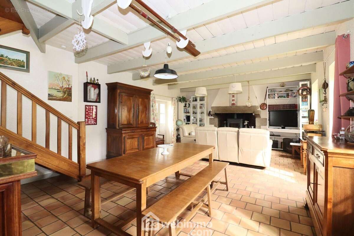 Maison 145 m² à Tredrez-Locquemeau  - photo 9