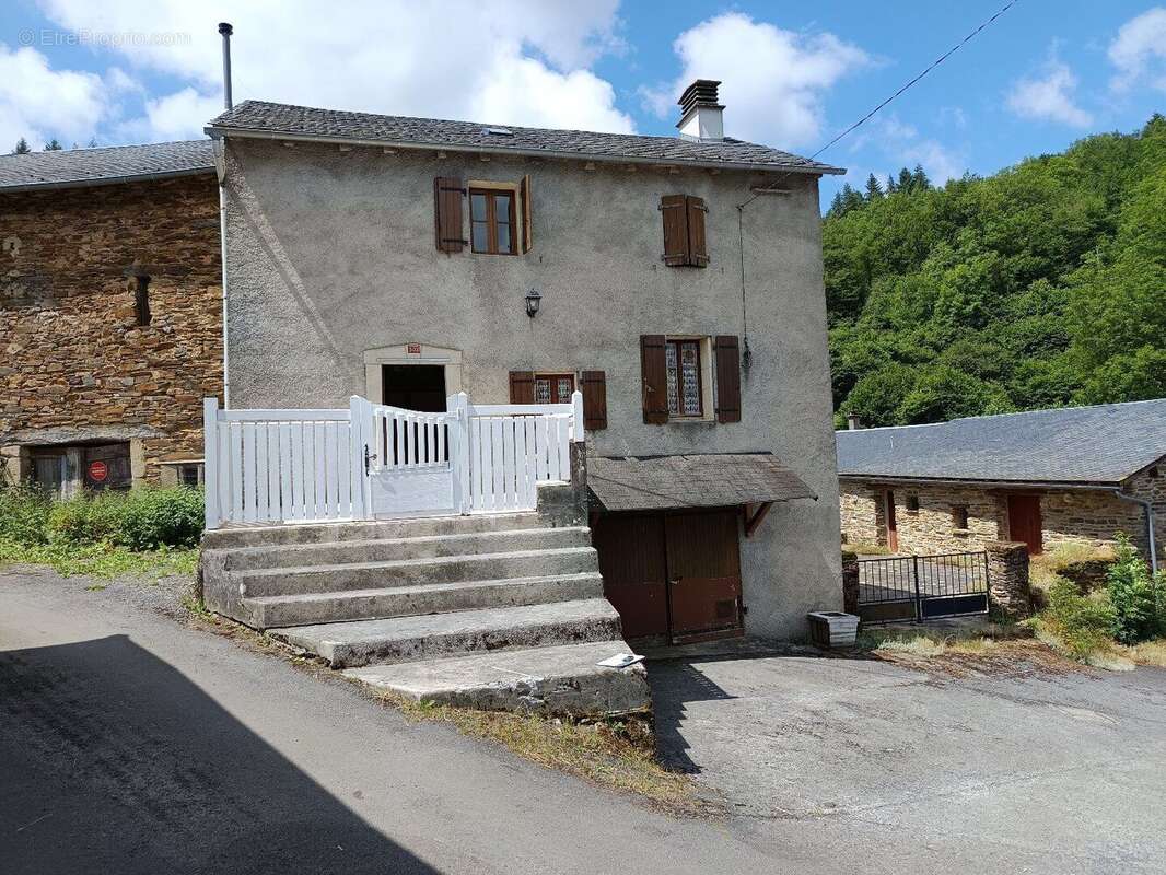 Charmante maison de campagne en pierre à BERLATS, au coeur de la nature - photo 7