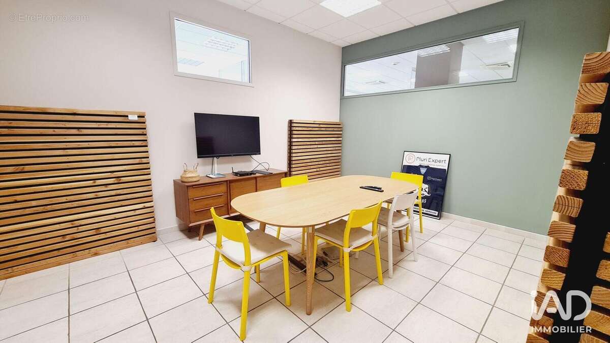 Photo 3 - Commerce à CARPENTRAS