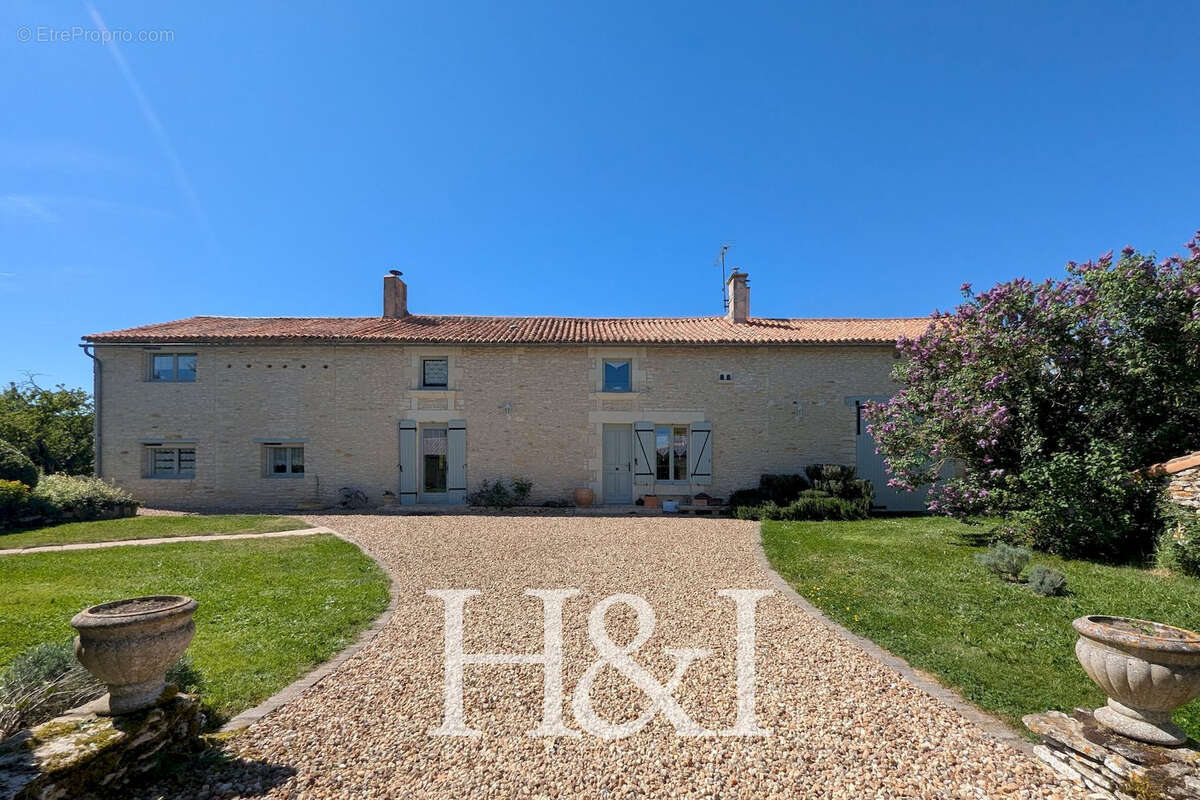 Maison à CUHON