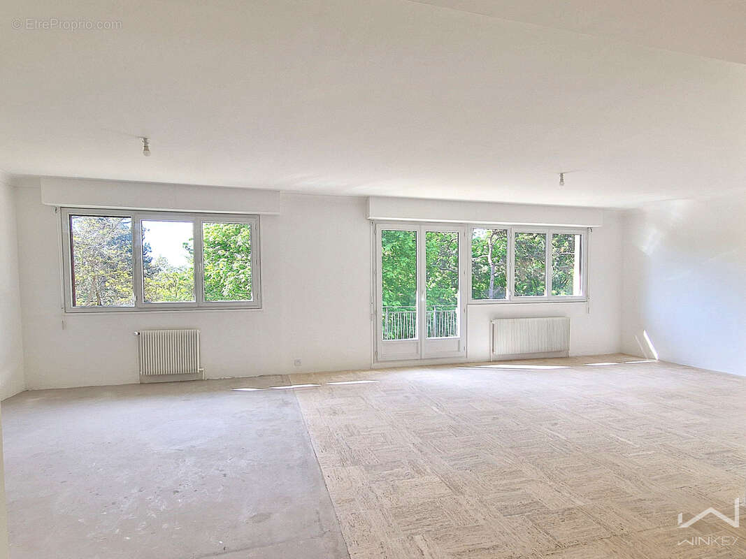 Appartement à ETIOLLES