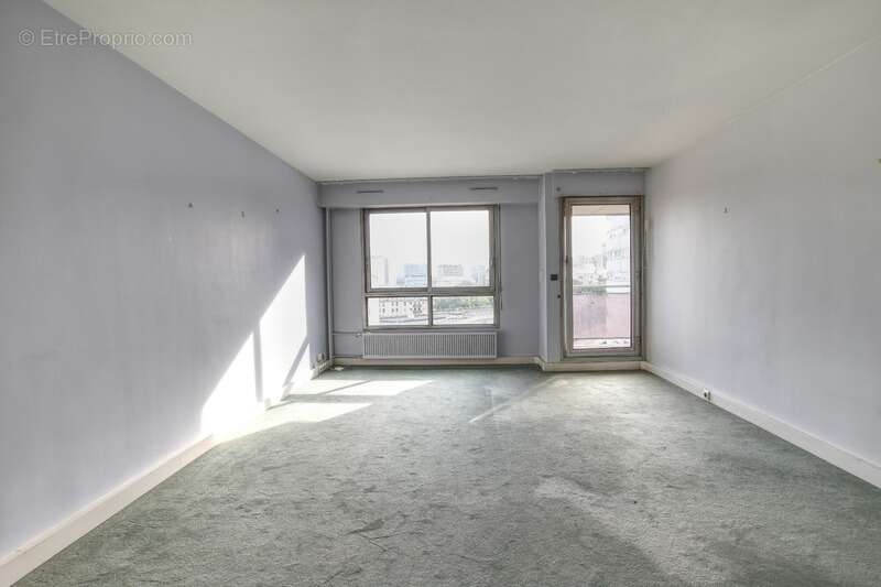 Appartement à COURBEVOIE