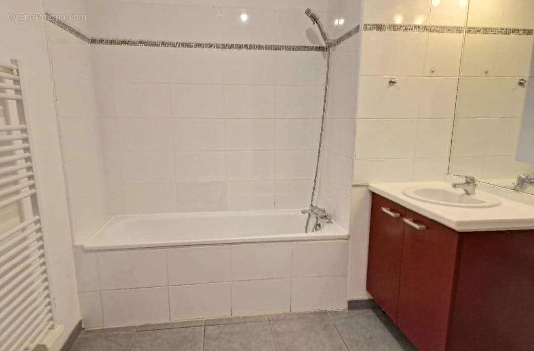 Appartement à JUVIGNAC