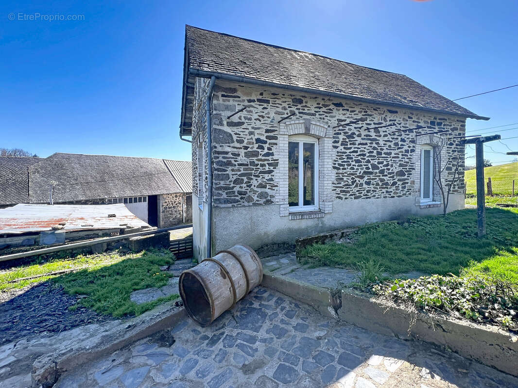 Maison à SAINTE-FEREOLE