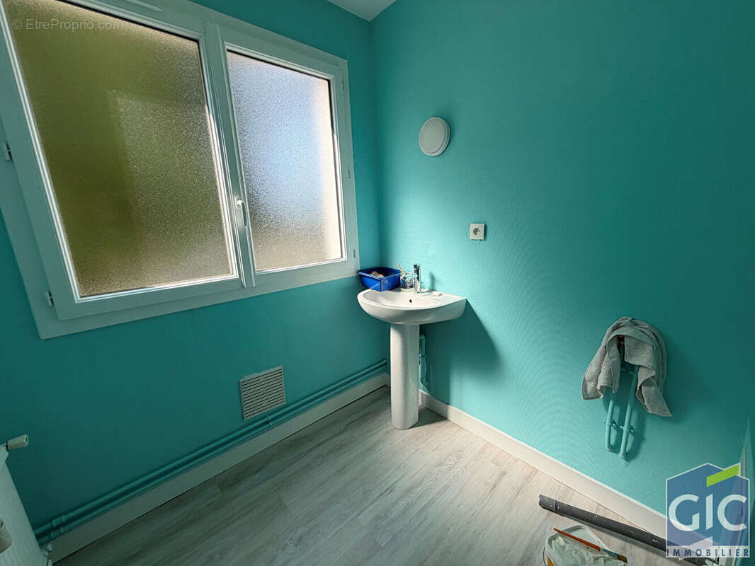 A vendre en exclusivite gic-bi un 3pp rénové a herouville grand parc - photo 11