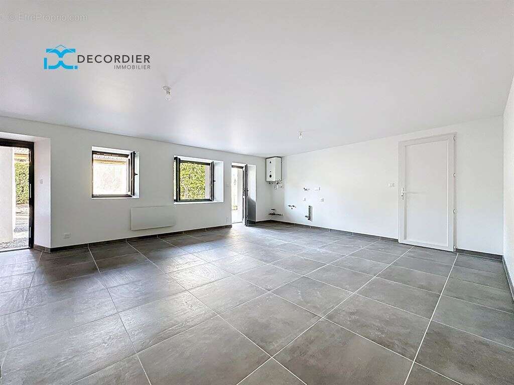 Maison à NEUVECELLE