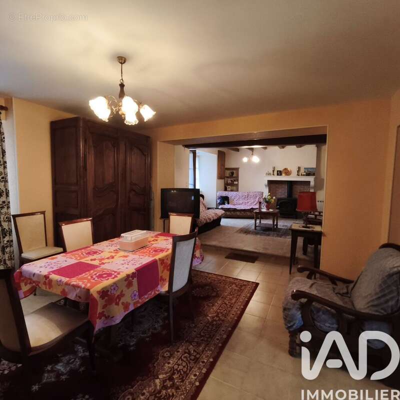 Photo 7 - Maison à SAVIGNY-EN-TERRE-PLAINE