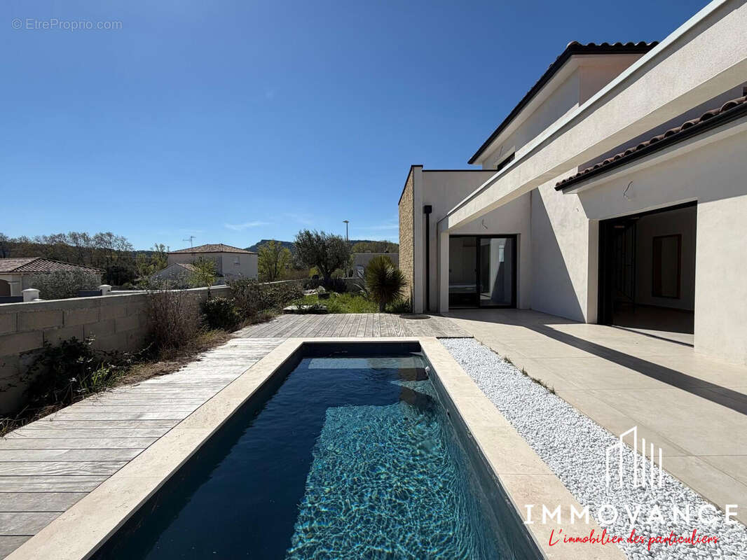 Maison à SAINT-MATHIEU-DE-TREVIERS