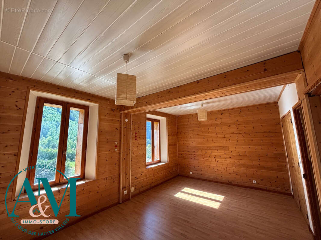 Appartement à CERVIERES