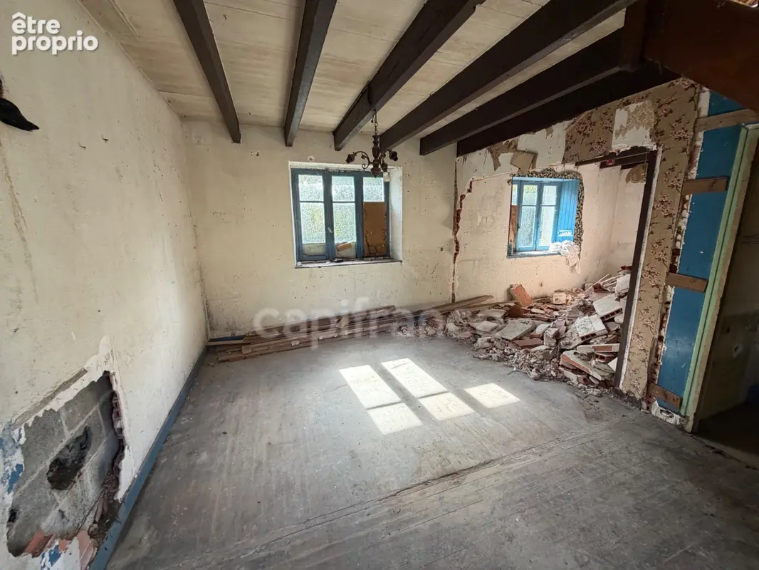 EXCLUSIVITÉ - TREBRIVAN - Maison avec terrain de plus de 2 hectares et dépendances à vendre 5 pièces  (22) - photo 5