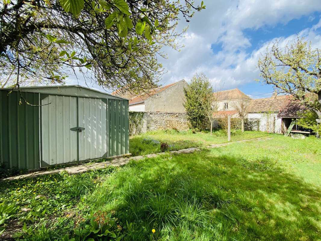 Maison à MONTEREAU-FAULT-YONNE