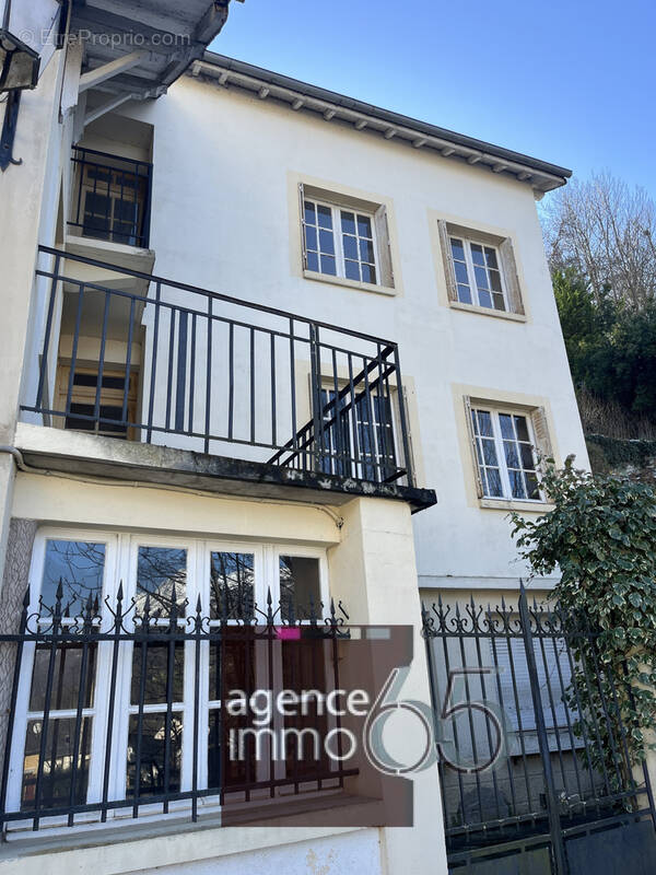 Maison à LUZ-SAINT-SAUVEUR