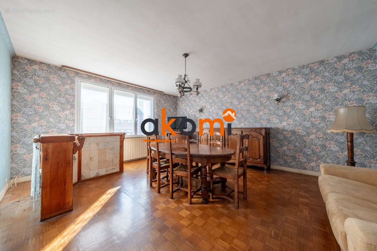 Maison à CHAMPEY-SUR-MOSELLE