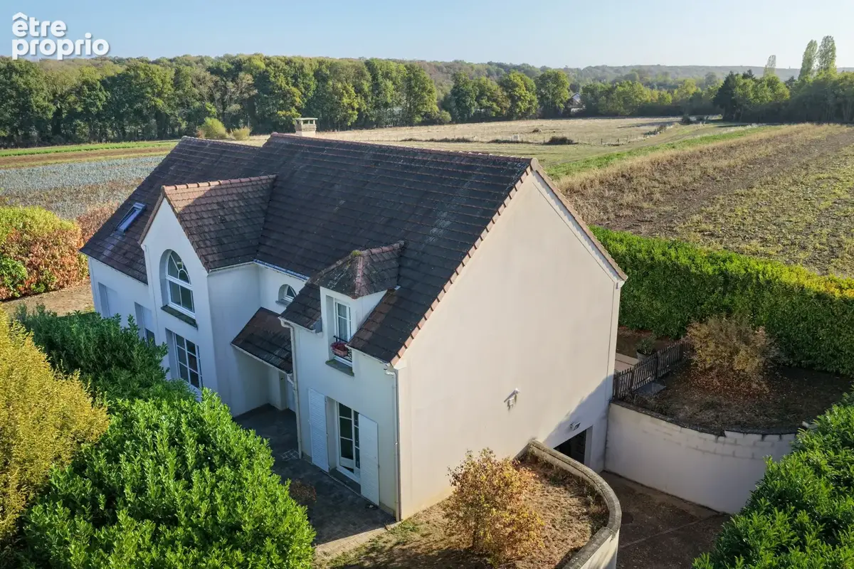 Belle et grande maison familiale - 290m2 au sol - 6 chambres - sous-sol total - photo 2