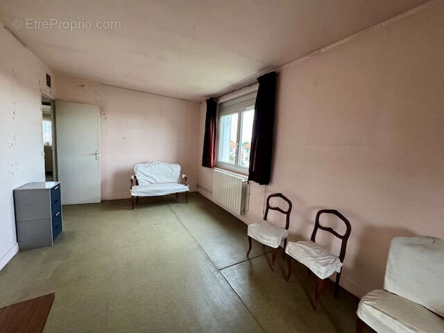 Maison à PARAY-VIEILLE-POSTE