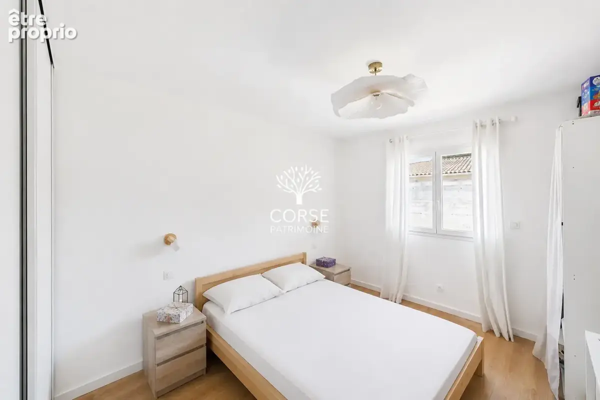 Maison mitoyenne rénovée avec jardin privatif - photo 6