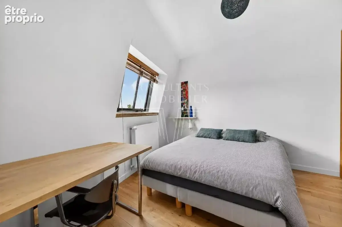 Suresnes . maison/patio 4 chambres - photo 16