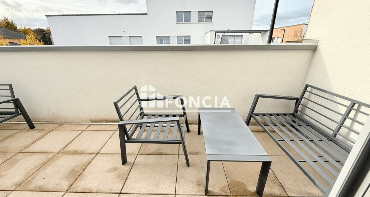 Appartement à BEZANNES