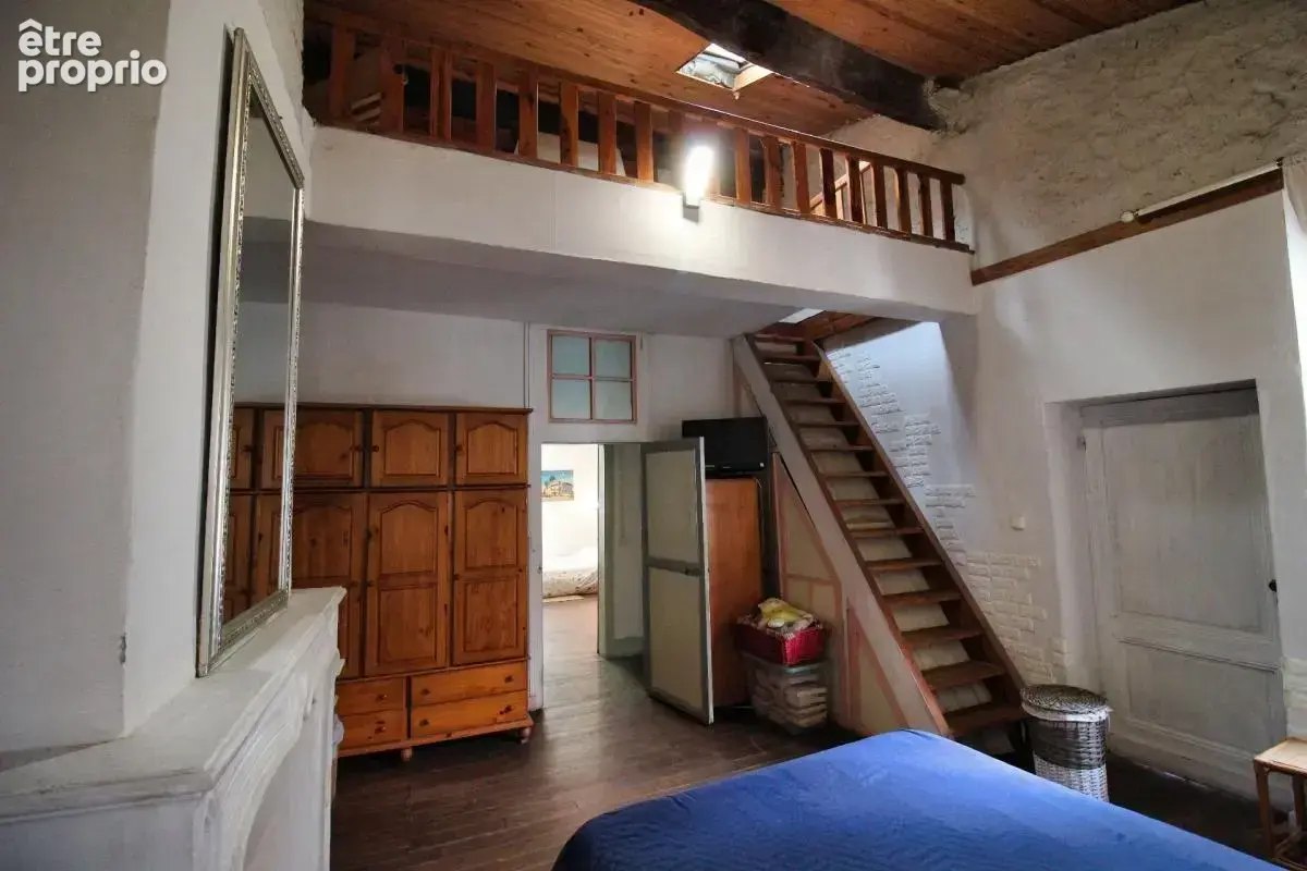 BAZAS CENTRE, maison de caractère avec cour intérieure, 8 pieces, 4 chambres - photo 15