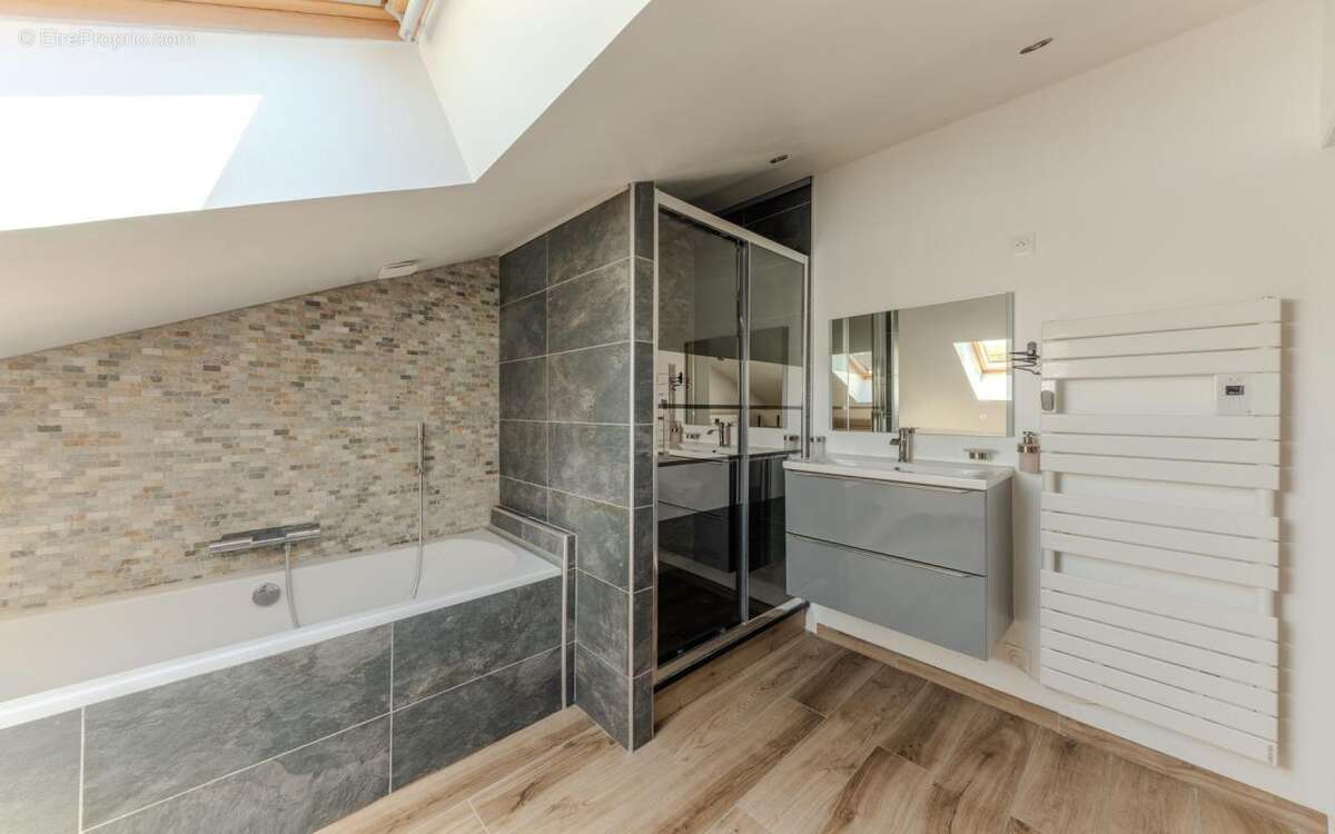 Appartement à ESSEY-LES-NANCY