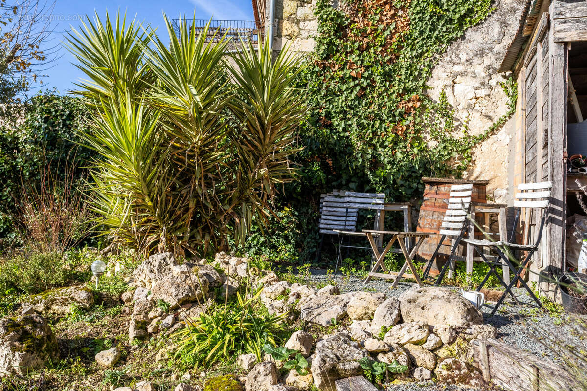 Maison de village avec jardin - photo 10