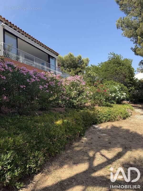 Photo 1 - Maison à BANDOL