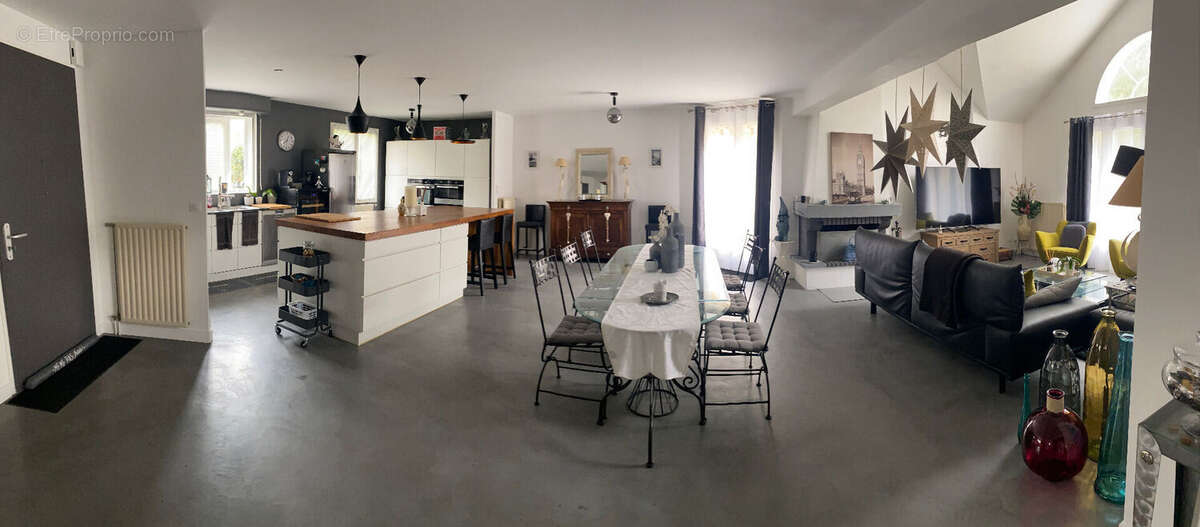 Maison à SOISY-SUR-SEINE