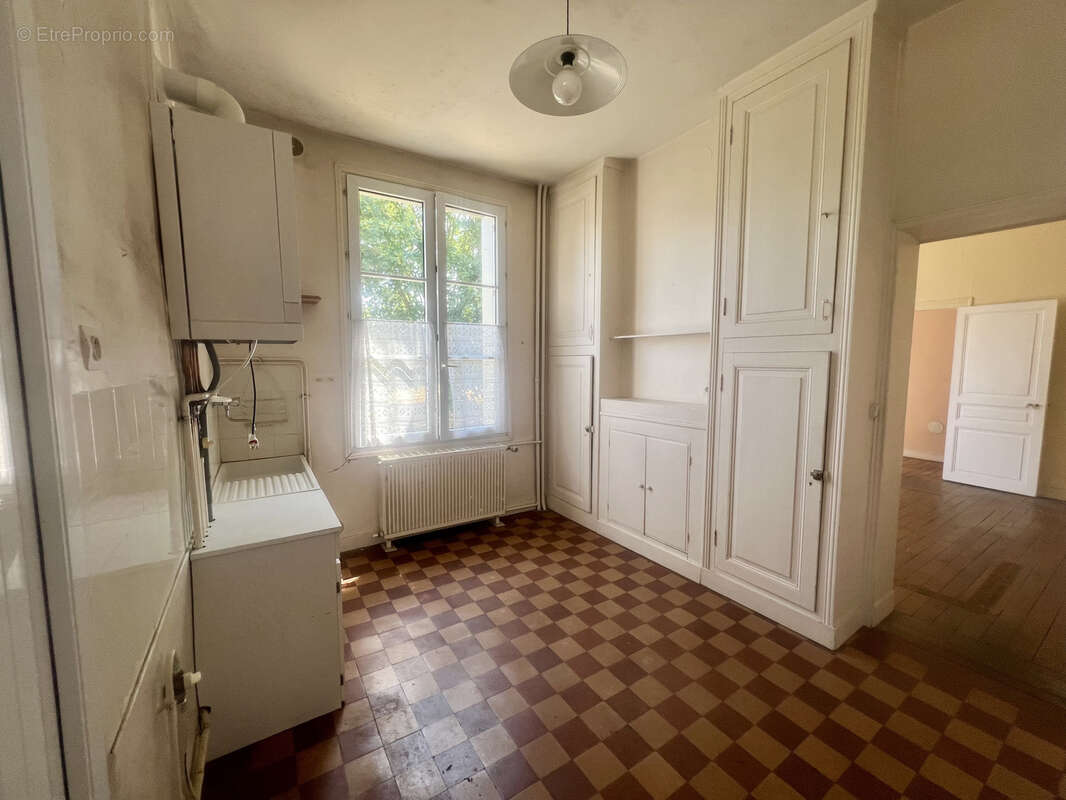 AUZOUER-EN-TOURAINE   Ancien Presbytère : un ensemble immobilier de caractère aux multiples possibilités - photo 4