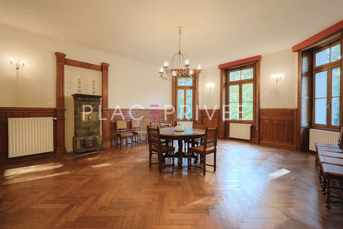 Maison à LE VAL-D&#039;AJOL