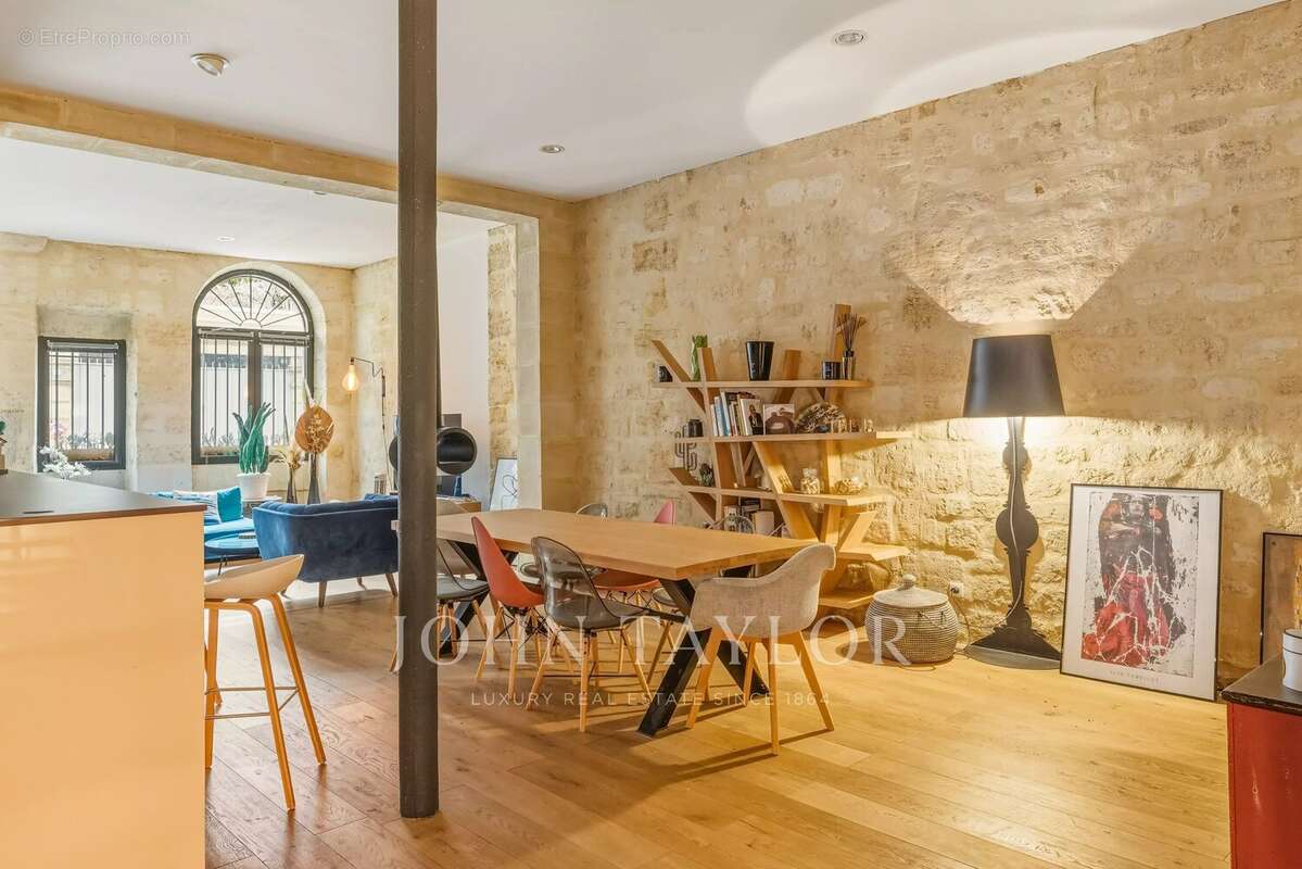 Appartement à BORDEAUX